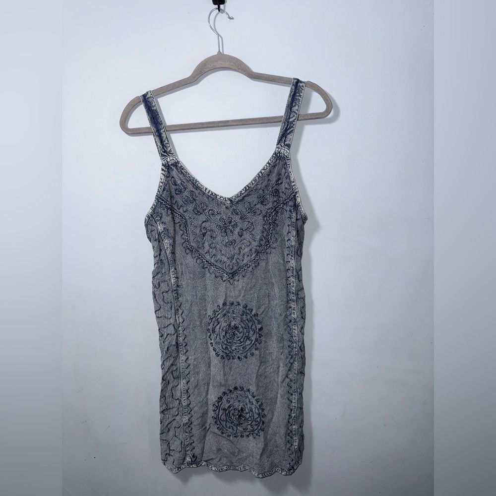 Unbranded Women’s Chambray Boho embroidered Tie Back Dress Fits like M EUC